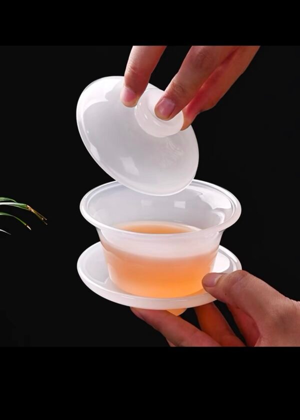 Screenshot White jade glass